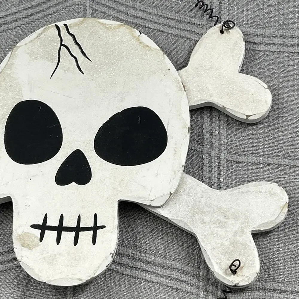 Halloween Wooden Skull Crossbones Beware Hanging Sign Mica Glitter Spooky Decor